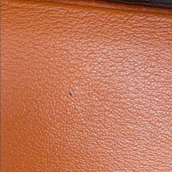 Hermes PLEASE READ BEFORE BUYING OR OFFERING - Picture 6 of 14